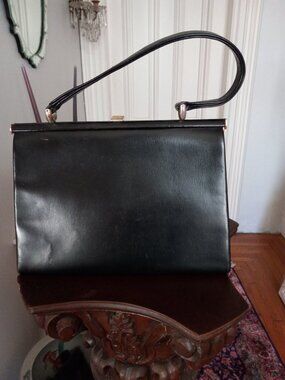 VINTAGE JORDAN MARSH ENGLAND BLACK LEATHER PURSE HANDBAG